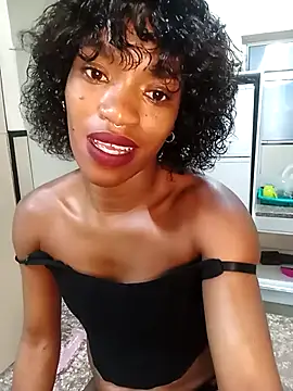 Snapshot of Amarablackie chatting on October 28, 2025, 7:24 pm Amarablackie online show from October 28, 2025, 7:24 pm