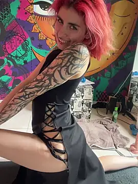 Snapshot of _Artemisa_X chatting on February 11, 2025, 6:33 pm  Artemisa X online show from February 11, 2025, 6:33 pm