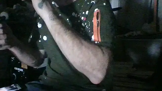 Snapshot of jaxx12369 chatting on November 20, 2025, 5:52 am jaxx12369 online show from November 20, 2025, 5:52 am