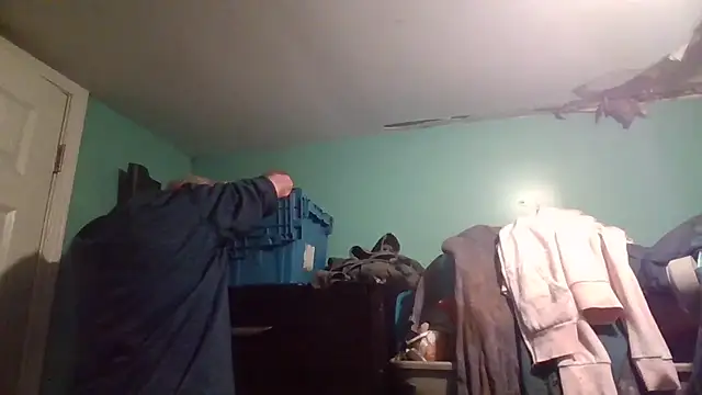 Snapshot of jaxx12369 chatting on December 14, 2025, 2:40 am jaxx12369 online show from December 14, 2025, 2:40 am