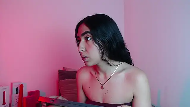 madisex s online show from January 19, 2026, 12:09 pm