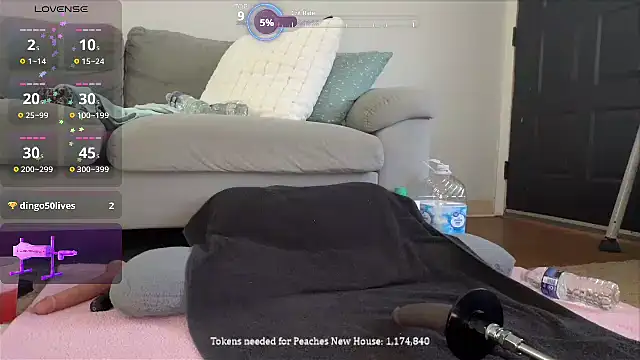 peachymexo online show from April 10, 2026, 7:10 pm