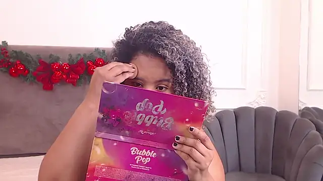 Snapshot of SammyHank chatting on December 14, 2024, 8:51 pm SammyHank online show from December 14, 2024, 8:51 pm