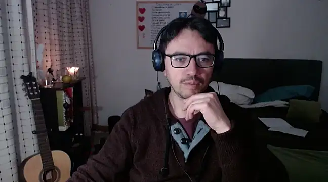 Diptongo online show from March 16, 2025, 12:34 am