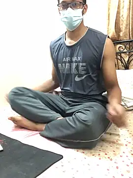 Snapshot of Zeuhorny chatting on September 25, 2025, 8:48 pm Zeuhorny online show from September 25, 2025, 8:48 pm