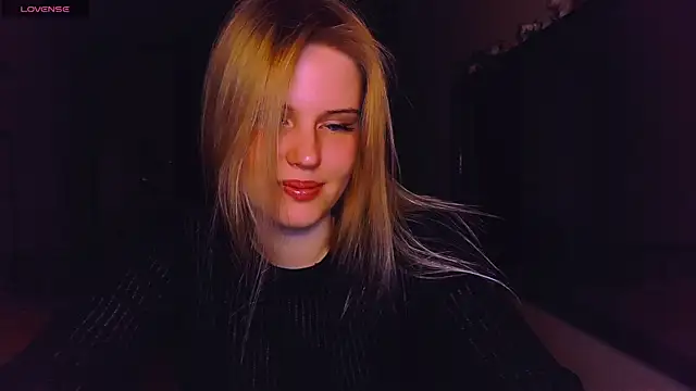 Snapshot of VoluptuousDreams chatting on February 21, 2025, 4:05 pm VoluptuousDreams online show from February 21, 2025, 4:05 pm