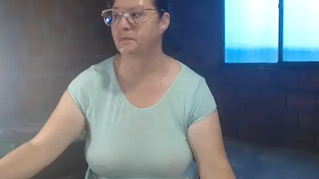 hairyglad69 online show from July 16, 2026, 12:35 pm