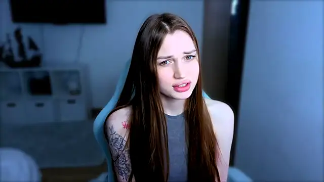 StellaLawless online show from March 5, 2026, 3:47 am