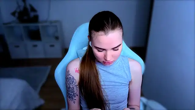 StellaLawless online show from December 21, 2025, 10:39 am