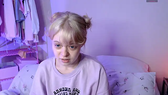 Snapshot of KatieMelone chatting on February 13, 2026, 9:59 pm KatieMelone online show from February 13, 2026, 9:59 pm