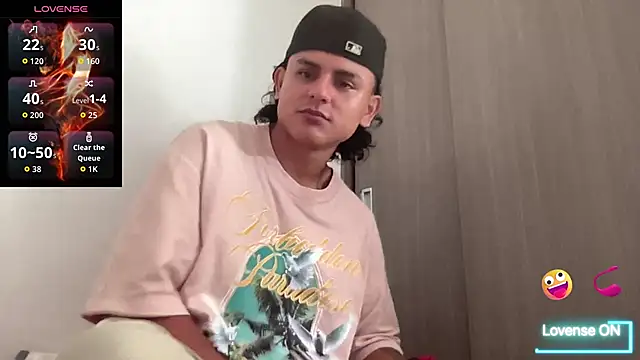 Snapshot of bob_petterson chatting on October 31, 2025, 3:08 pm bob petterson online show from October 31, 2025, 3:08 pm