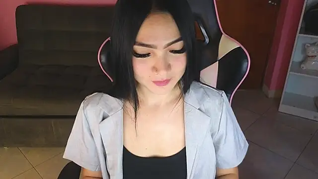 keity moon online show from April 21, 2026, 1:28 pm