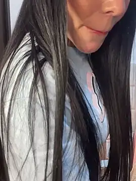 Snapshot of valecruz903 chatting on September 14, 2025, 8:53 pm valecruz903 online show from September 14, 2025, 8:53 pm