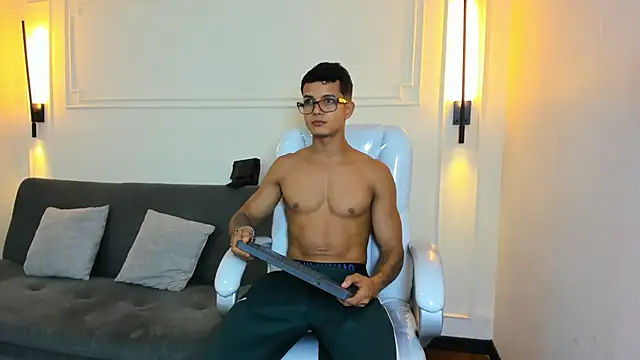 Snapshot of Paradise_boy_s chatting on November 29, 2025, 3:34 pm Paradise boy s online show from November 29, 2025, 3:34 pm