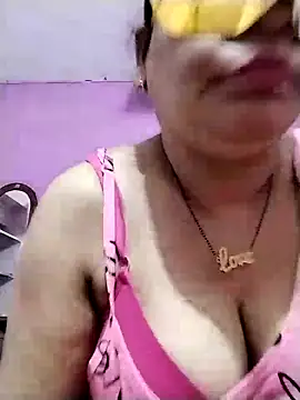 Snapshot of Ruksar-Pathan chatting on February 25, 2025, 7:31 am Ruksar-Pathan online show from February 25, 2025, 7:31 am