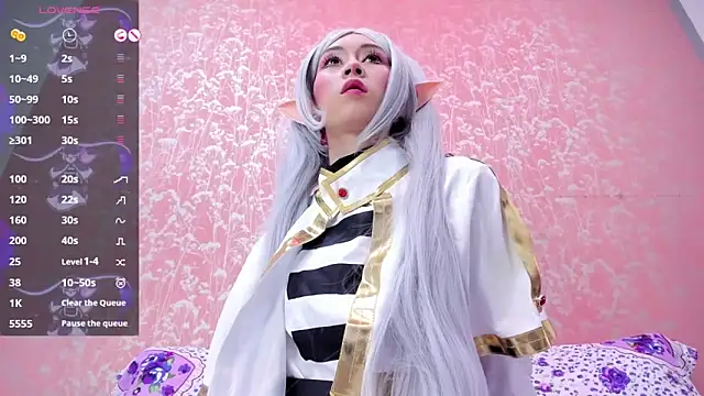 NEZUKO MITSURI online show from April 23, 2026, 5:25 pm