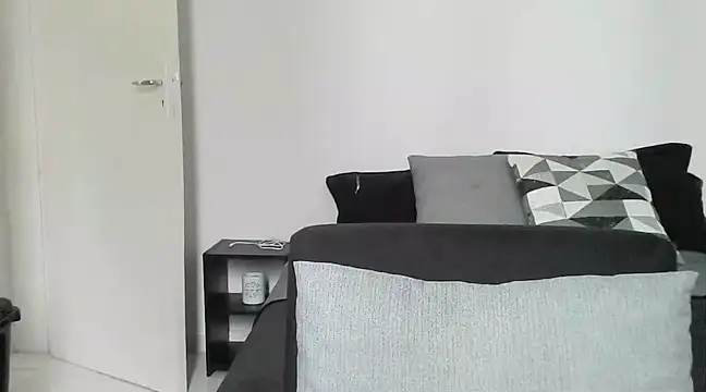 bbholli online show from December 18, 2024, 6:25 pm