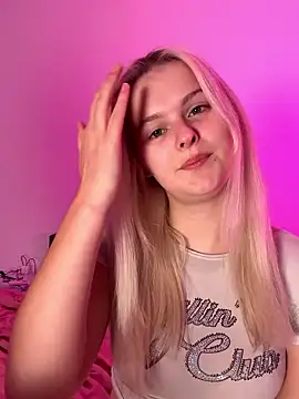 Allylove03 online show from January 14, 2026, 8:45 pm