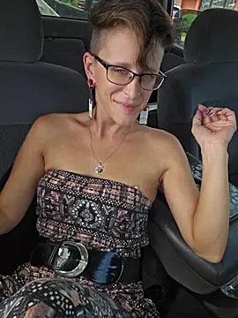 Snapshot of nephilaaranea chatting on July 16, 2026, 2:58 pm nephilaaranea online show from July 16, 2026, 2:58 pm