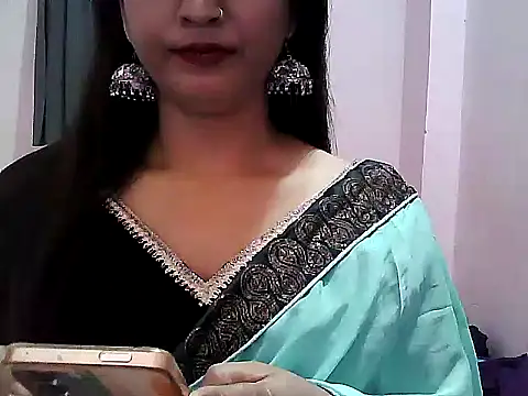 Model-Tanya online show from February 5, 2025, 1:22 pm