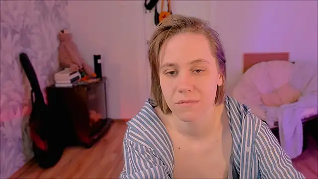 Malinax online show from April 13, 2026, 1:37 pm