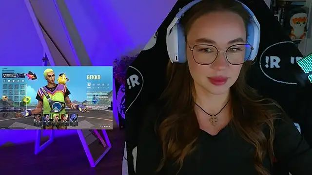 Emili1- online show from March 17, 2025, 3:50 pm