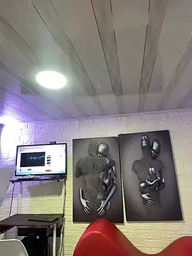 emma oxford online show from March 5, 2025, 8:53 pm