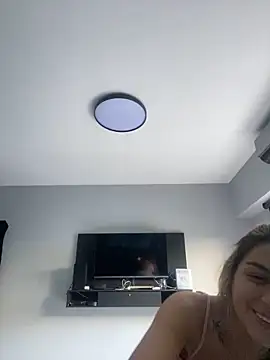 emma oxford online show from March 18, 2025, 1:34 pm