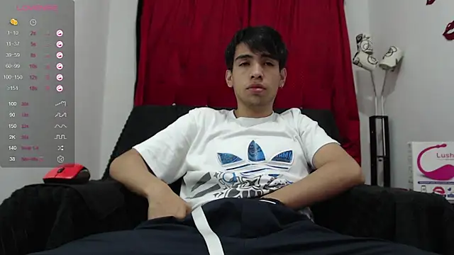 Snapshot of zack_thunder chatting on March 16, 2025, 12:22 pm zack thunder online show from March 16, 2025, 12:22 pm