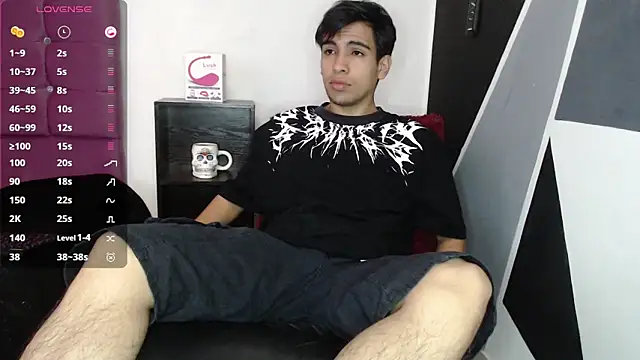 Snapshot of zack_thunder chatting on September 22, 2025, 12:22 pm zack thunder online show from September 22, 2025, 12:22 pm