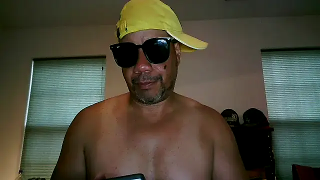 pimpdaddy4ever online show from April 19, 2026, 6:10 pm