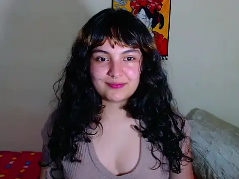 Snapshot of sweetiee_mary chatting on May 20, 2026, 9:45 pm sweetiee mary online show from May 20, 2026, 9:45 pm