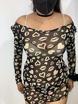 Snapshot of little_shadow chatting on November 25, 2025, 5:13 pm little shadow online show from November 25, 2025, 5:13 pm