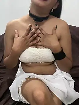 Snapshot of little_shadow chatting on March 9, 2025, 9:14 pm little shadow online show from March 9, 2025, 9:14 pm