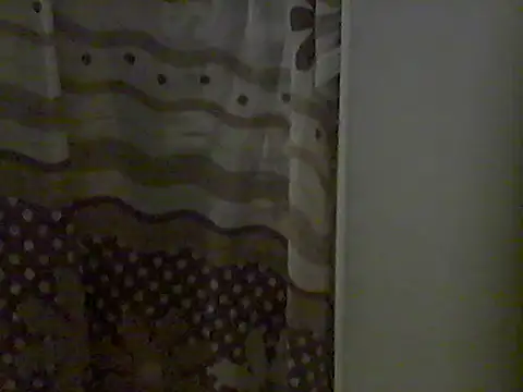 Jennxdolls online show from September 25, 2025, 3:34 am