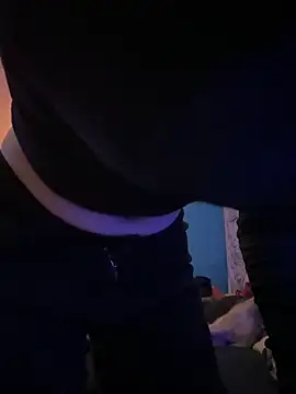 emilysue1 online show from January 1, 2025, 6:37 am