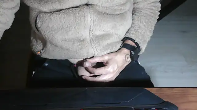 Adri gard online show from December 20, 2025, 9:50 pm