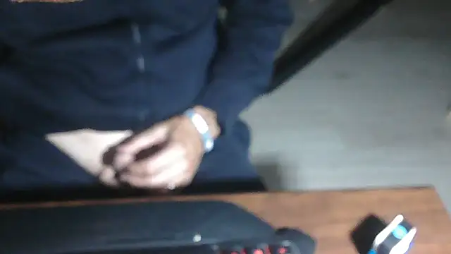 Snapshot of Adri_gard chatting on October 14, 2025, 8:42 pm Adri gard online show from October 14, 2025, 8:42 pm