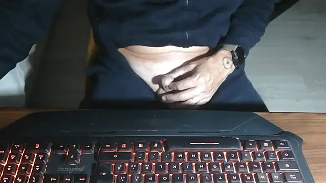 Adri gard online show from November 2, 2025, 9:20 pm