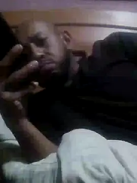 pineda1689 online show from December 17, 2024, 3:49 pm