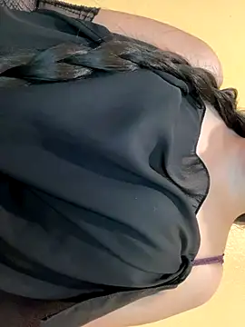 Snapshot of Evelyn_Moon chatting on October 19, 2025, 11:51 pm Evelyn Moon online show from October 19, 2025, 11:51 pm