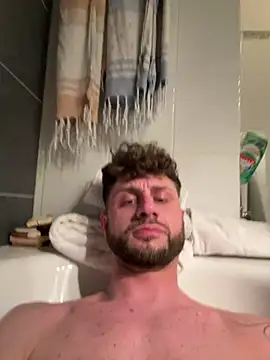 michifolli92 online show from March 13, 2025, 2:33 pm