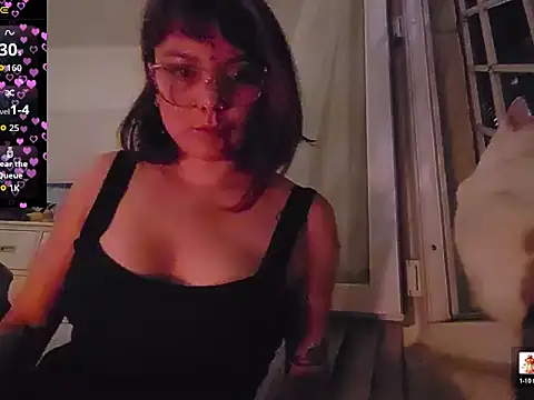 estivalia xxx online show from March 1, 2026, 1:16 am