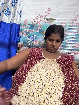 Beauty-queen online show from April 28, 2026, 2:43 pm
