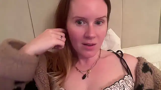 Snapshot of redheadrosie69 chatting on October 2, 2025, 7:06 pm redheadrosie69 online show from October 2, 2025, 7:06 pm