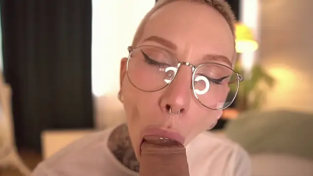 Snapshot of ifuckingtoy_ chatting on September 21, 2025, 1:05 pm ifuckingtoy online show from September 21, 2025, 1:05 pm