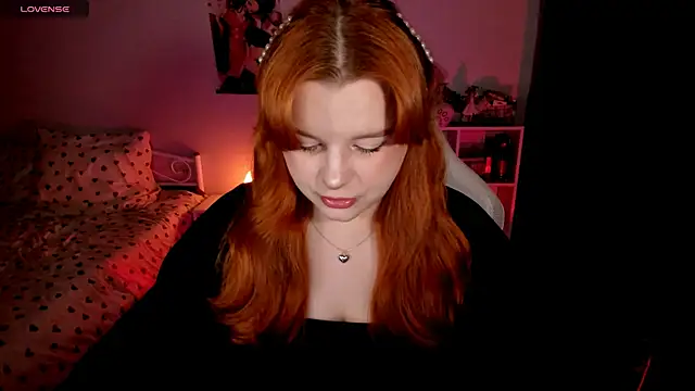 Snapshot of _Lisa_x chatting on October 19, 2025, 3:48 pm  Lisa x online show from October 19, 2025, 3:48 pm
