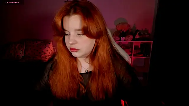 Snapshot of _Lisa_x chatting on October 7, 2025, 2:29 pm  Lisa x online show from October 7, 2025, 2:29 pm