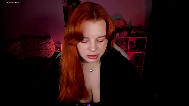 Snapshot of _Lisa_x chatting on October 1, 2025, 4:55 pm  Lisa x online show from October 1, 2025, 4:55 pm