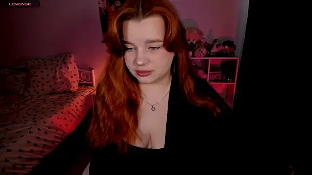 Snapshot of _Lisa_x chatting on October 21, 2025, 5:18 am  Lisa x online show from October 21, 2025, 5:18 am